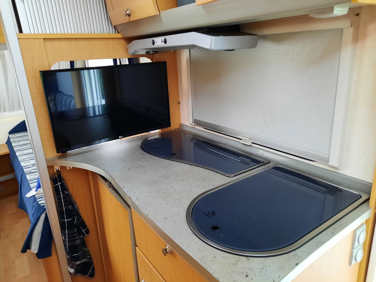 Caravan Knaus Azur 500 met mover vol automaat