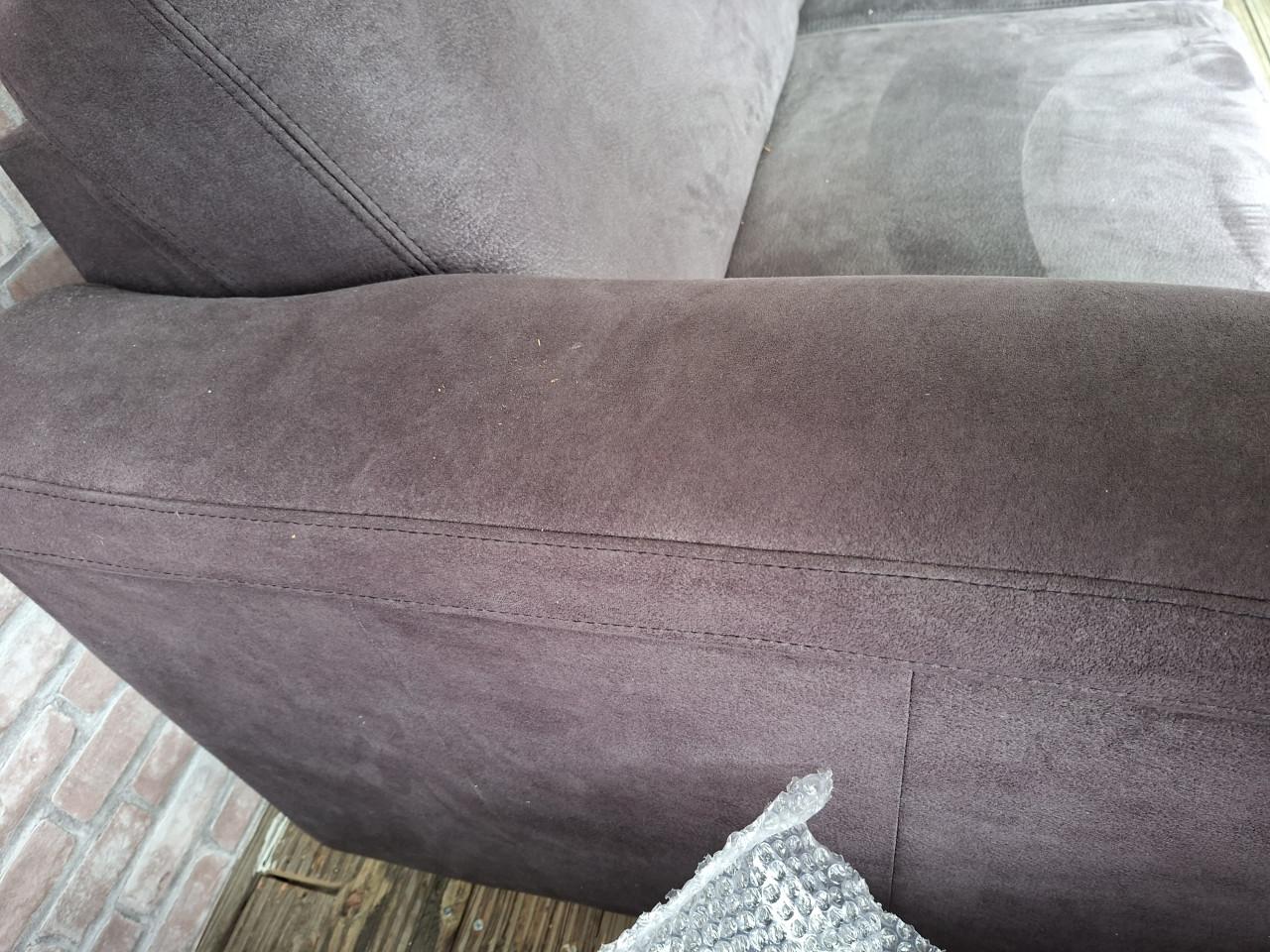 Grijze Bank en Stoel