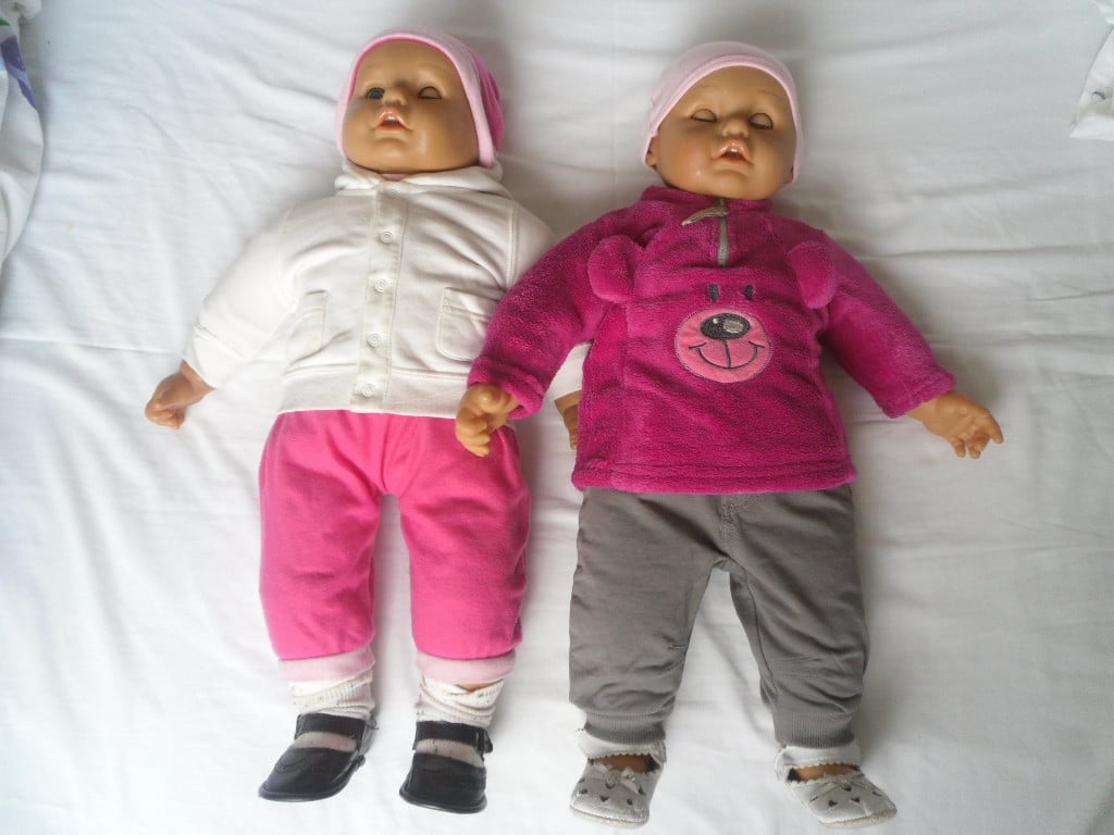 2 GROTE POPPEN 60 CM GROOT