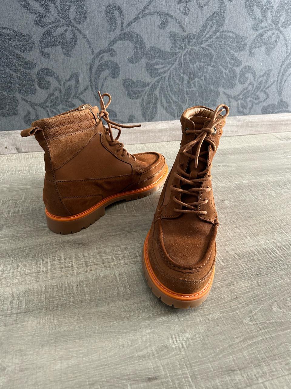 Nieuwe schoenen van Sacha maat 42