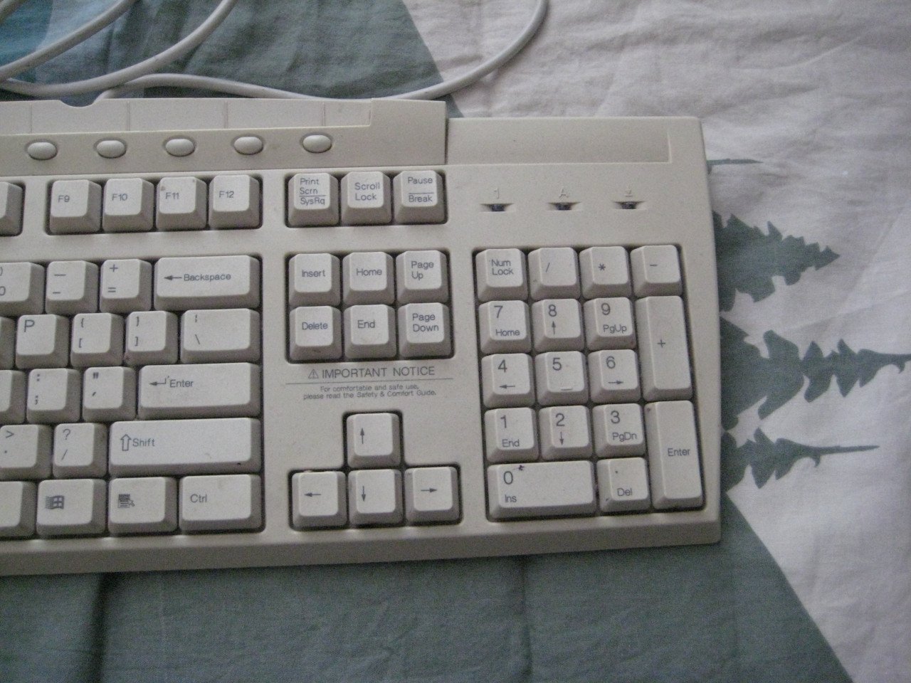Vintage Compaq KB-9963 PS/2 Keyboard