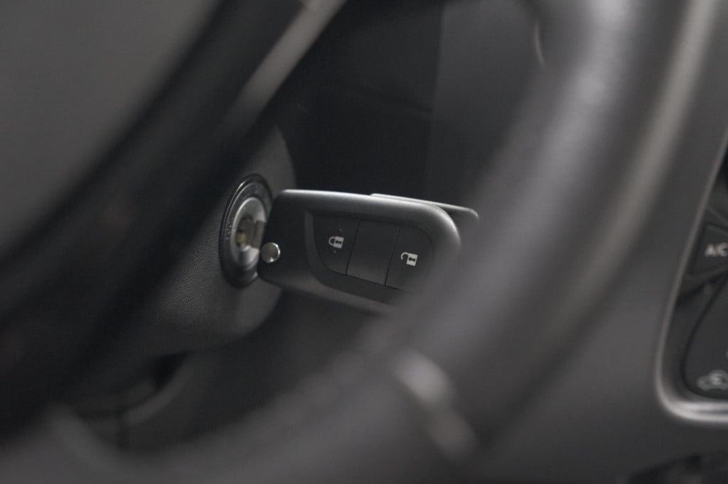 Peugeot 108 1.0 e-vti active | airco | bluetooth radio | getint glas | 5 de