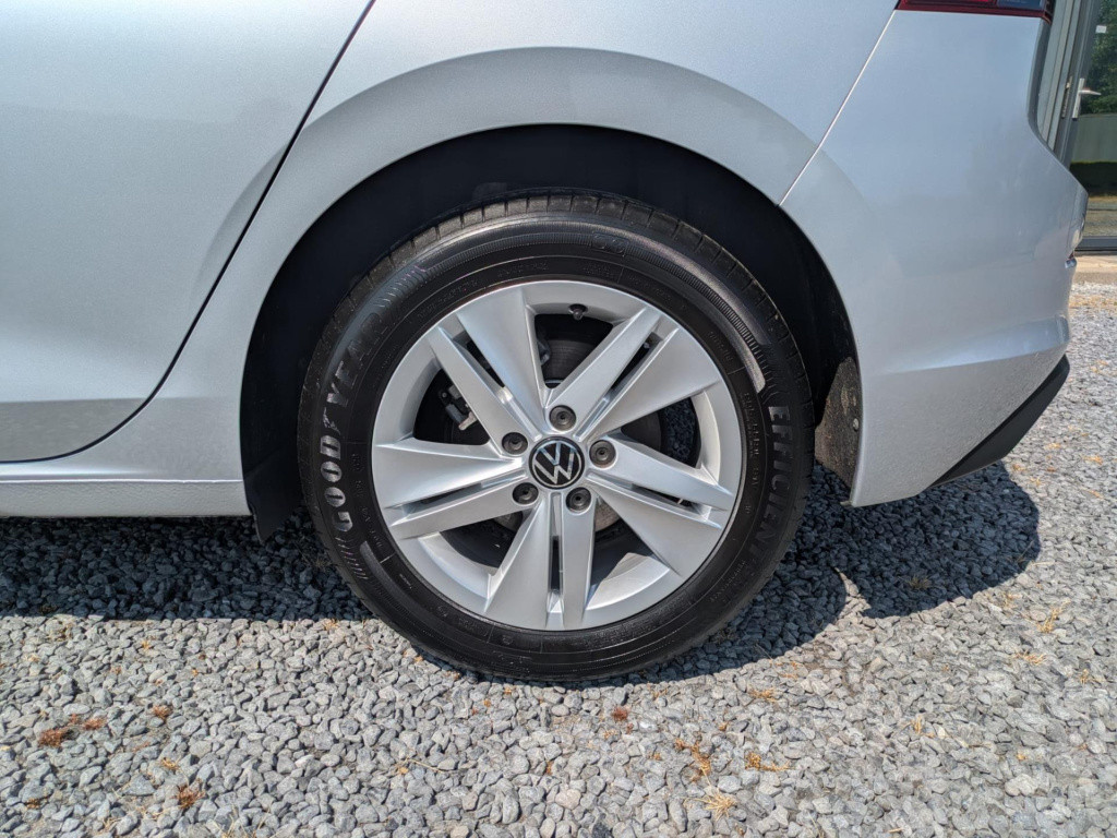 Volkswagen Golf 1.0 tsi life business | trekhaak | camera | carplay | acc |