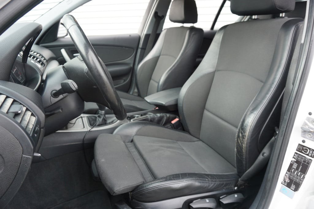 BMW 1 Serie 116i business line airco / elektr. ramen / lm velgen / trekhaak