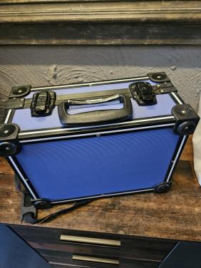 Vanguard Koffer Blauw -Camerakoffertje Stevig incl 2 sleutels