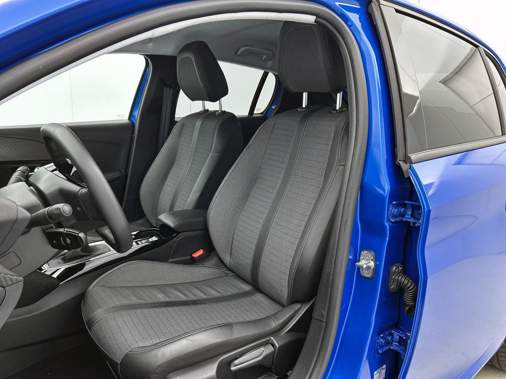Peugeot 208 100pk allure | rijklaar | camera | icockpit | navigatie |