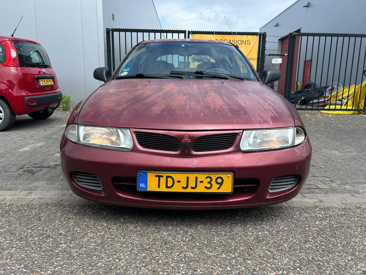 Mitsubishi Carisma 1.6 GL Ijskoude airco!/ BT/ Stuurbekrachtiging