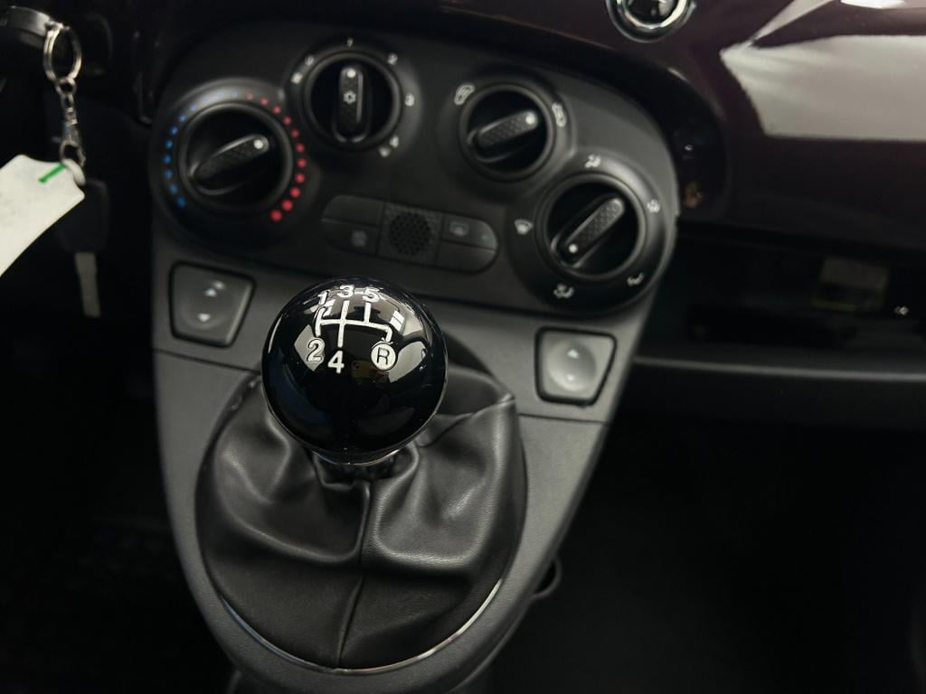 Fiat 500 occasion lounge met panoramadak en unieke kleur | tweedehands fiat