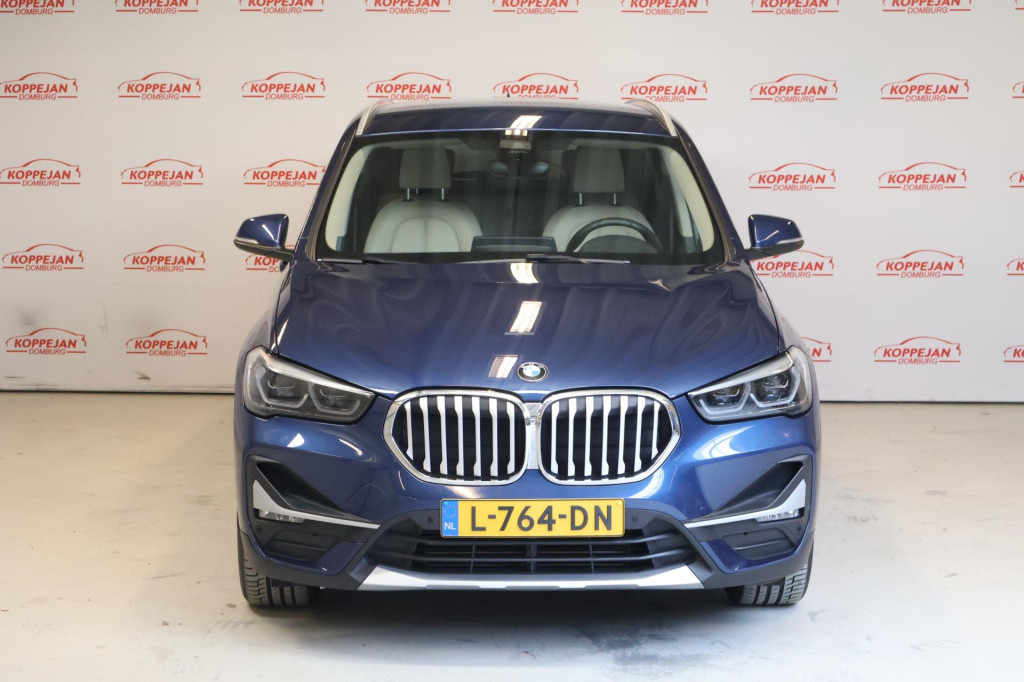 BMW X1 sdrive18i high executive x-line nl auto, leder, hud, led, el koffer