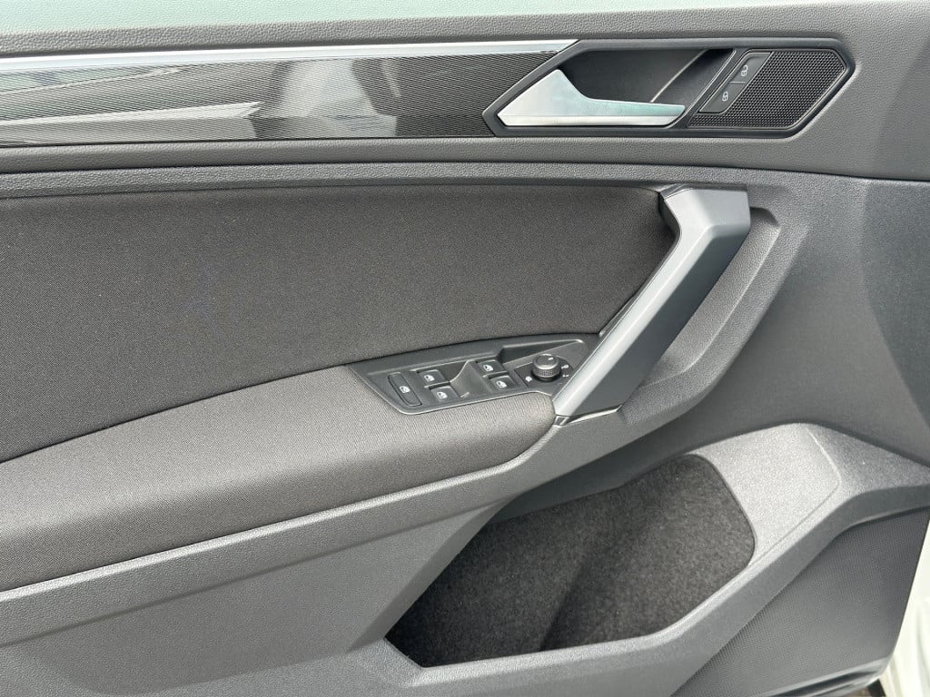 Volkswagen Tiguan 1.5 tsi act 150pk r-line | virtual cockpit | camera | erg