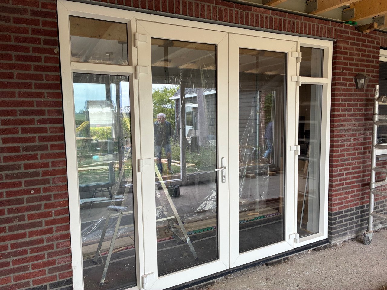Kunststof kozijn met openslaande deuren