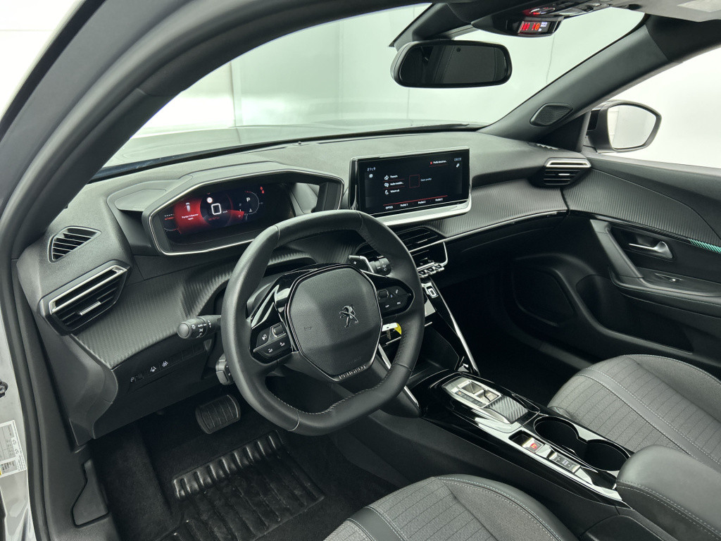 Peugeot 2008 130pk automaat allure pack | rijklaar | navigatie | parkeercam