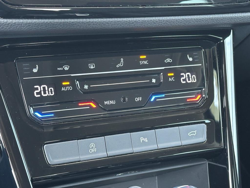 Volkswagen Touran 1.5 tsi 150pk dsg r-line highline | led | trekhaak | dode