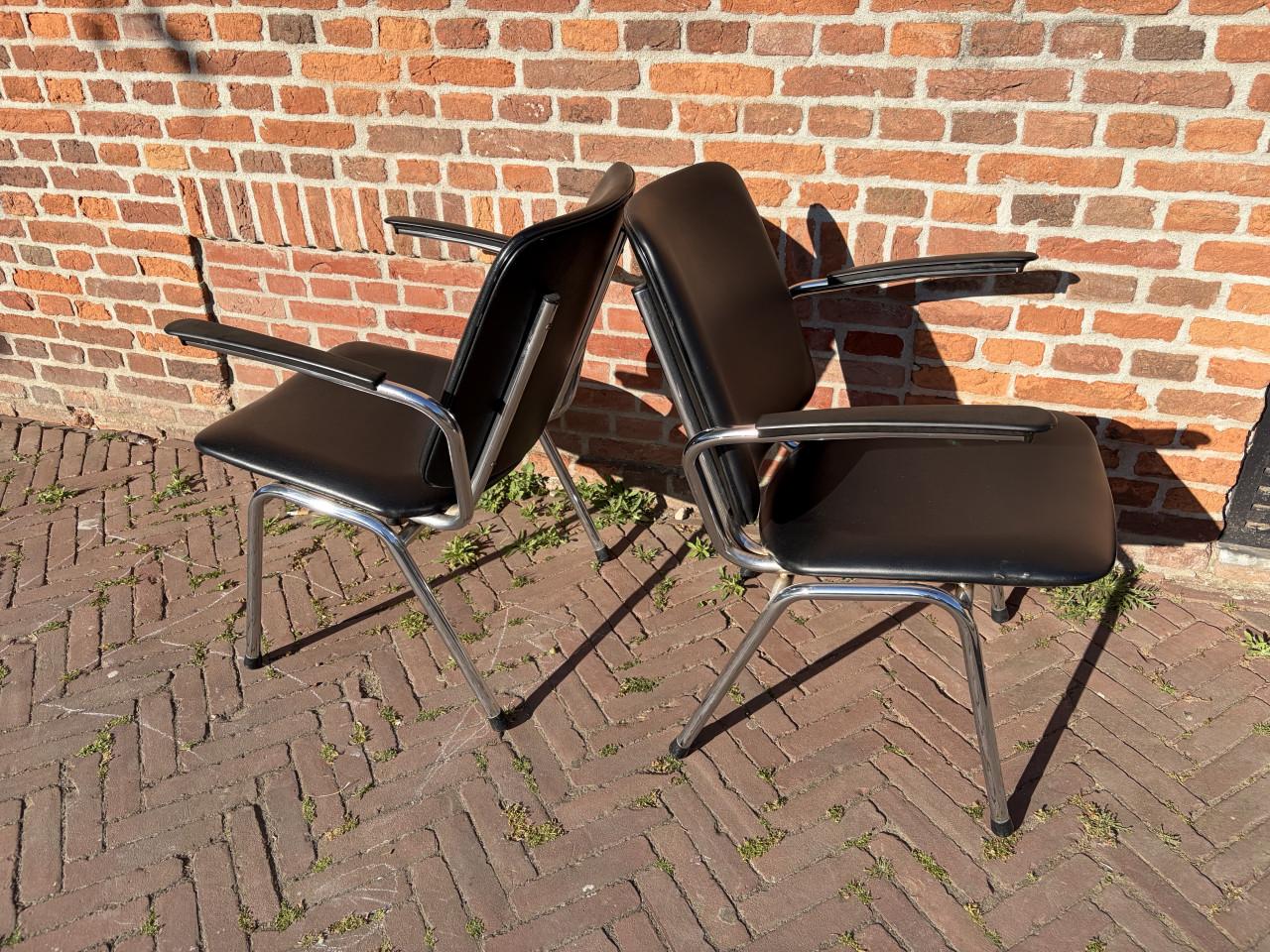 2 vintage Gispen fauteuils gebroeders de Wit SET