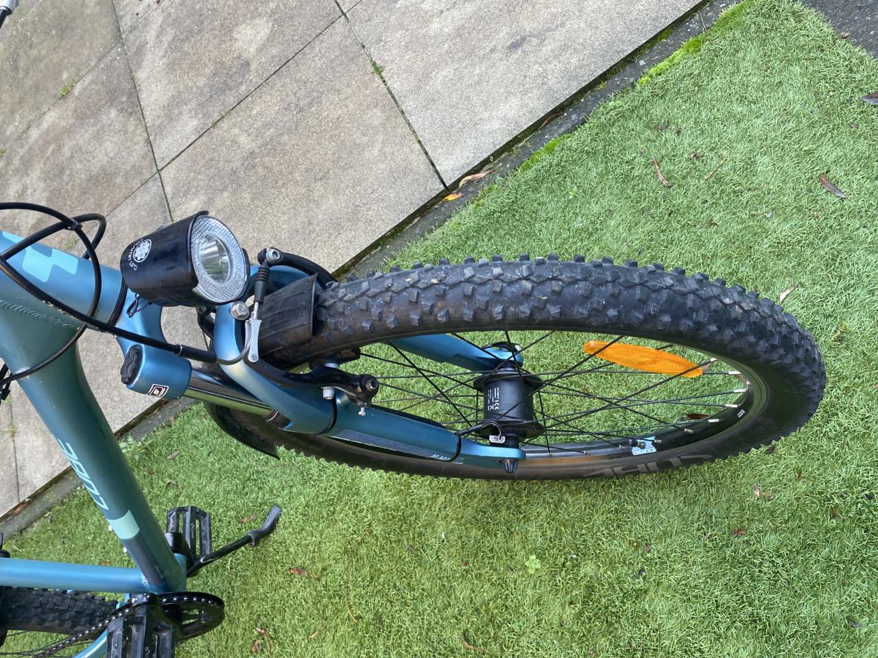 Cube acid race allroad 24 inch