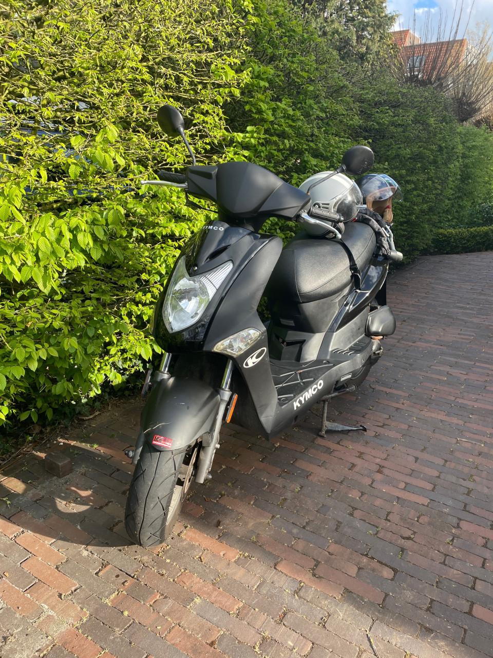 Kymco Agility scooter - zwart