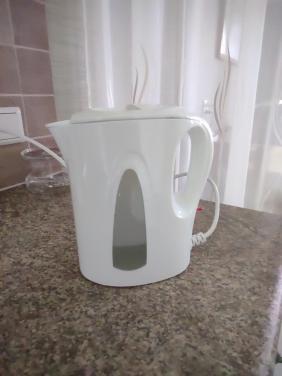 Zo goed als nieuwe waterkoker. Max 1 ltr.