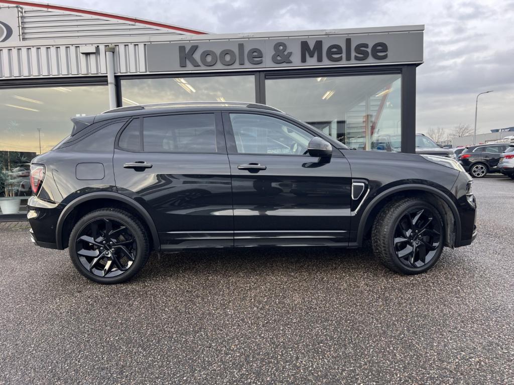 Lynk & Co 01 1.5 261pk plug in hybrid , black edition , pano dak , 360gr ca