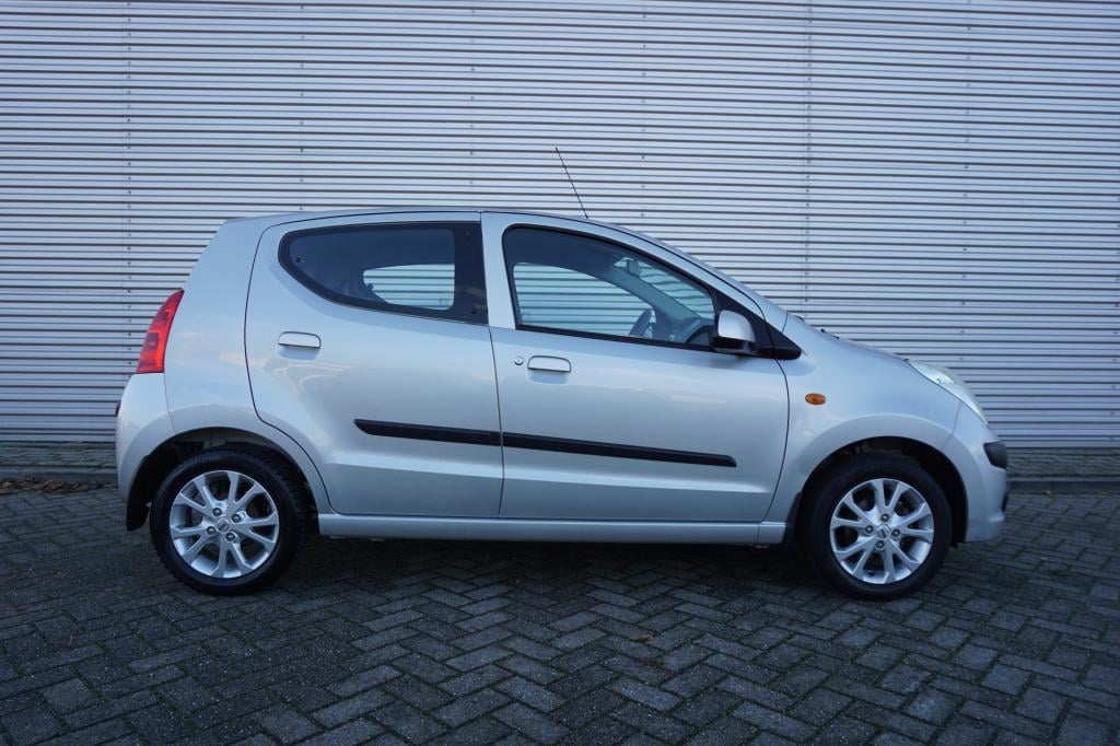 Nissan Pixo 1.0 look airco / elektr. ramen / lm velgen / nap