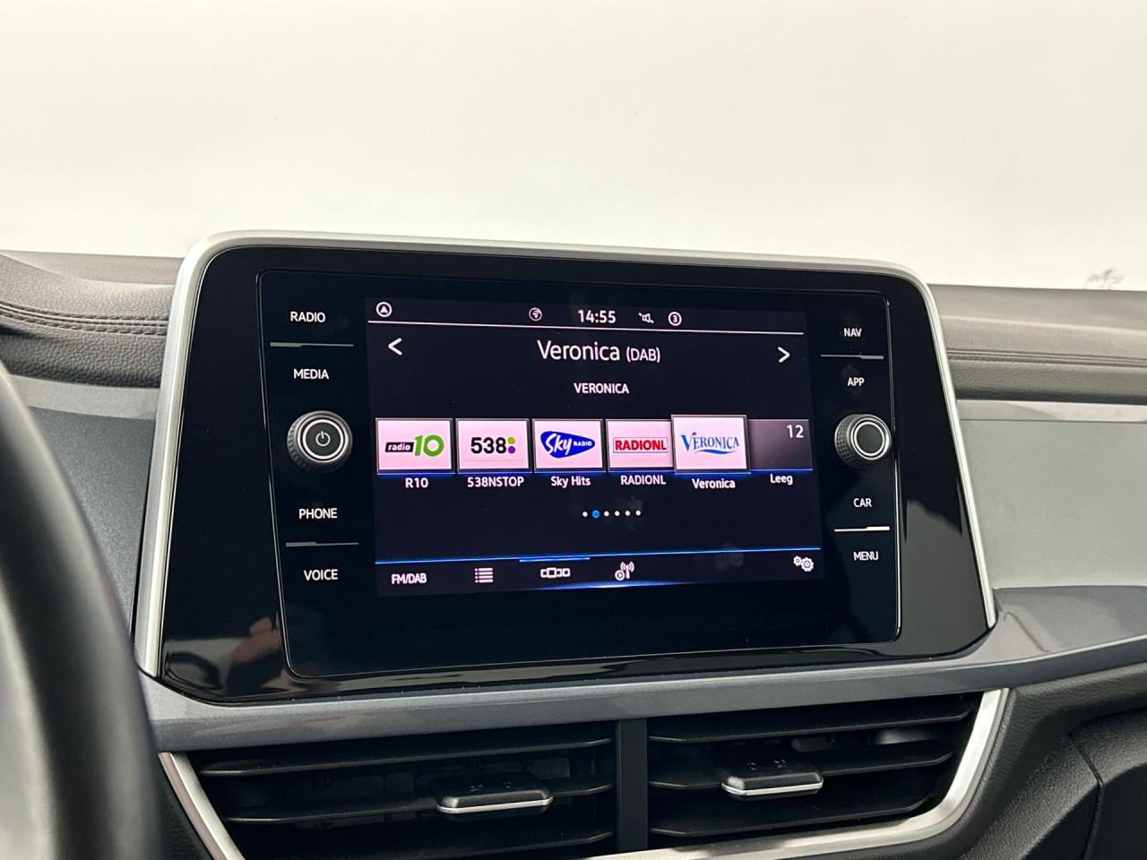 Volkswagen T-Roc 1.5 TSI - VIRTUAL COCKPIT - CARPLAY - 1E EIGENAAR