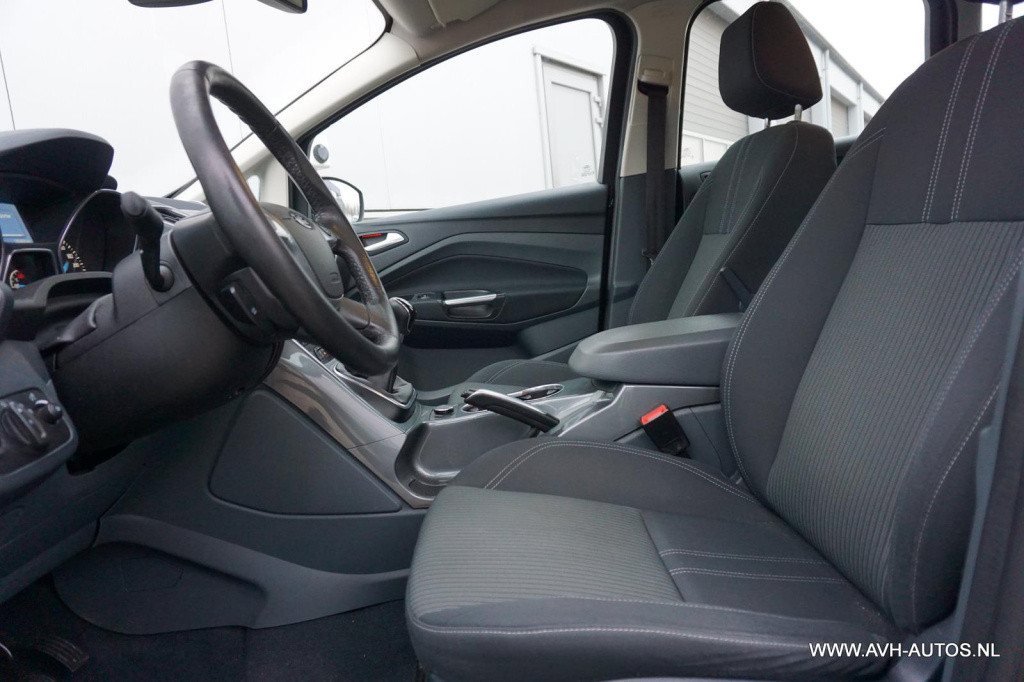 Ford C-max 1.0 titanium