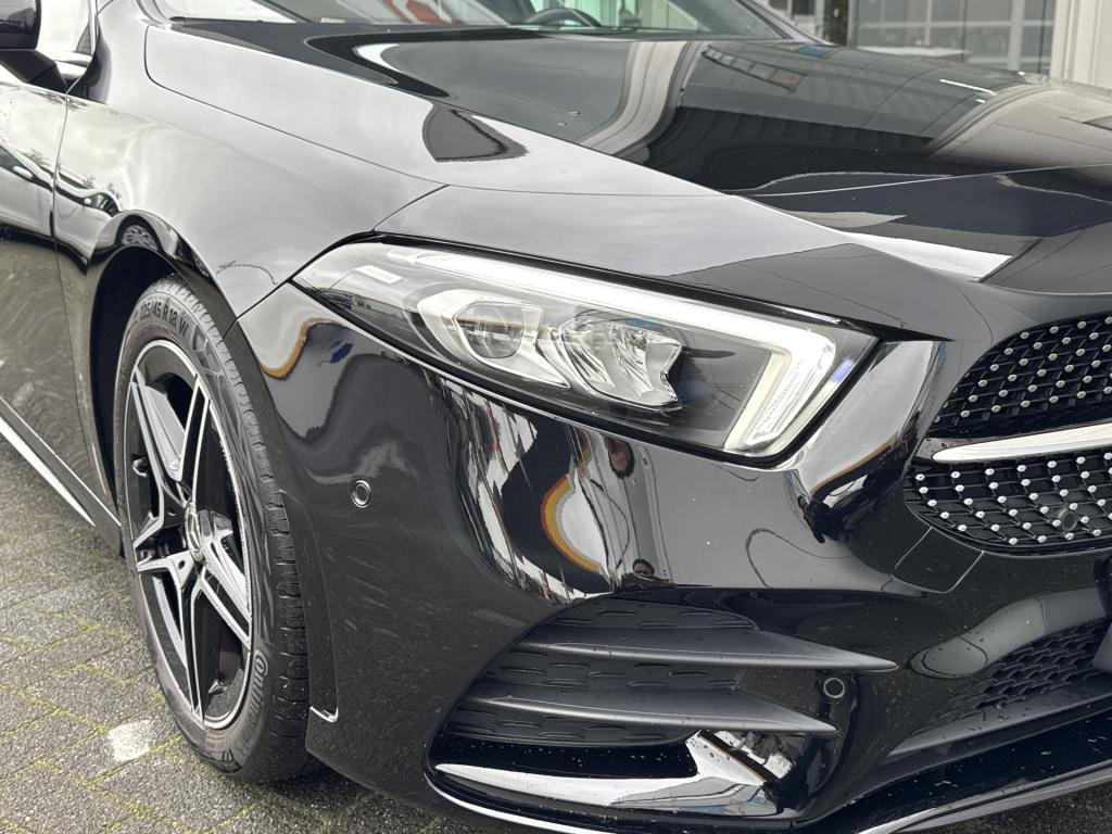 Mercedes-Benz A-Klasse 200 amg line apple carplay/night pakket/ambianceligh