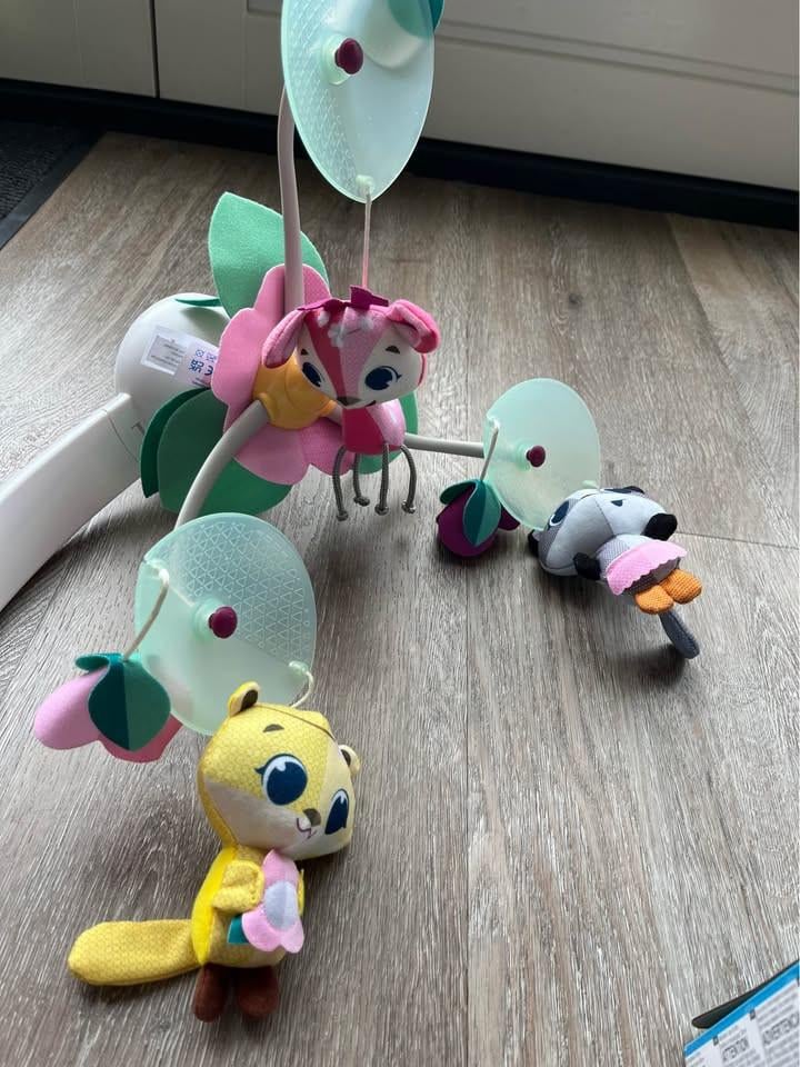 Het Soothe 'n Groove Mobile voor de babybox- Princess Tales van Tiny Love
