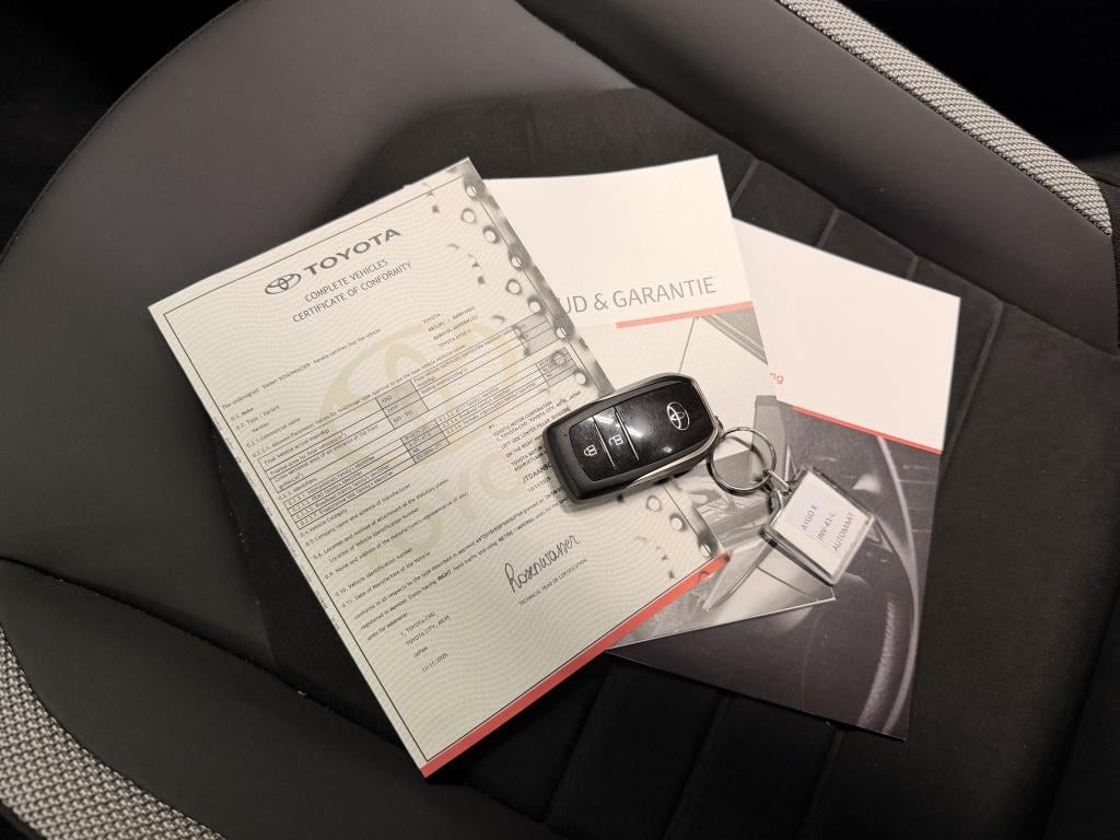 Toyota Aygo x hybrid 115 gr sport