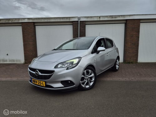 Opel Corsa 1.4 volautomaat / stuur- & stoelverwarming / camera