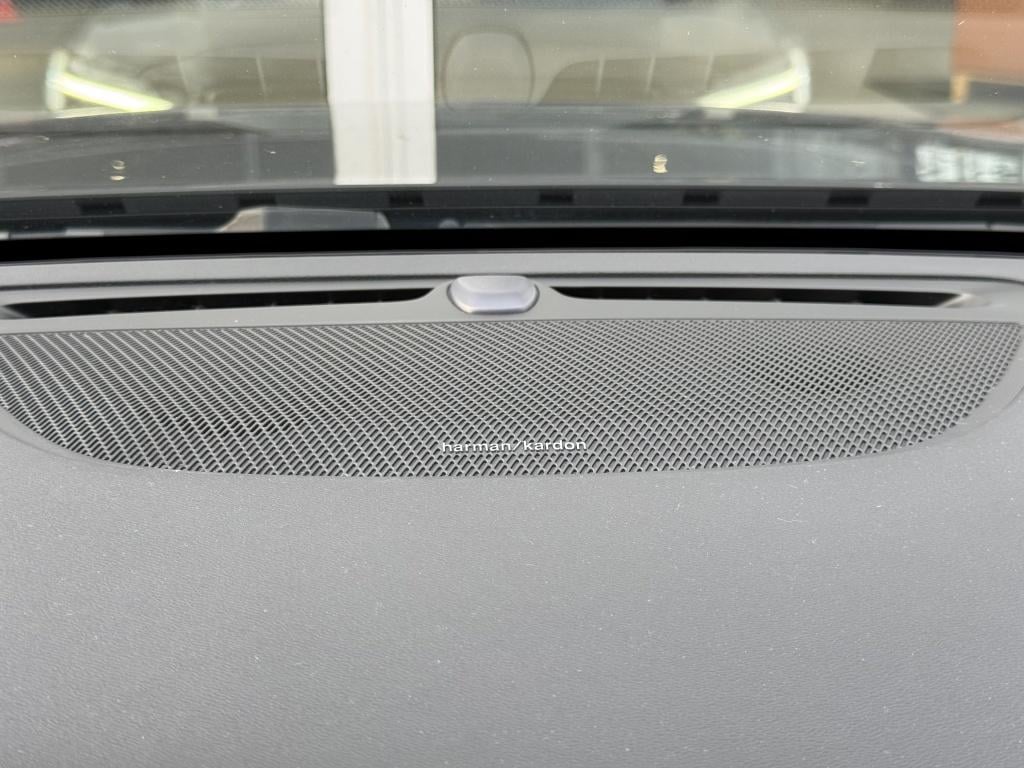 Volvo V60 t6 398pk recharge dark| panodak| adap.cruise| 360camera| trekhaa