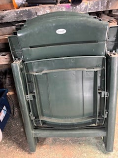 Te koop 4 tuinstoelen en 4 kussens