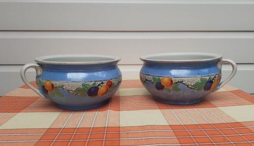 2 mooie antieke pispotten