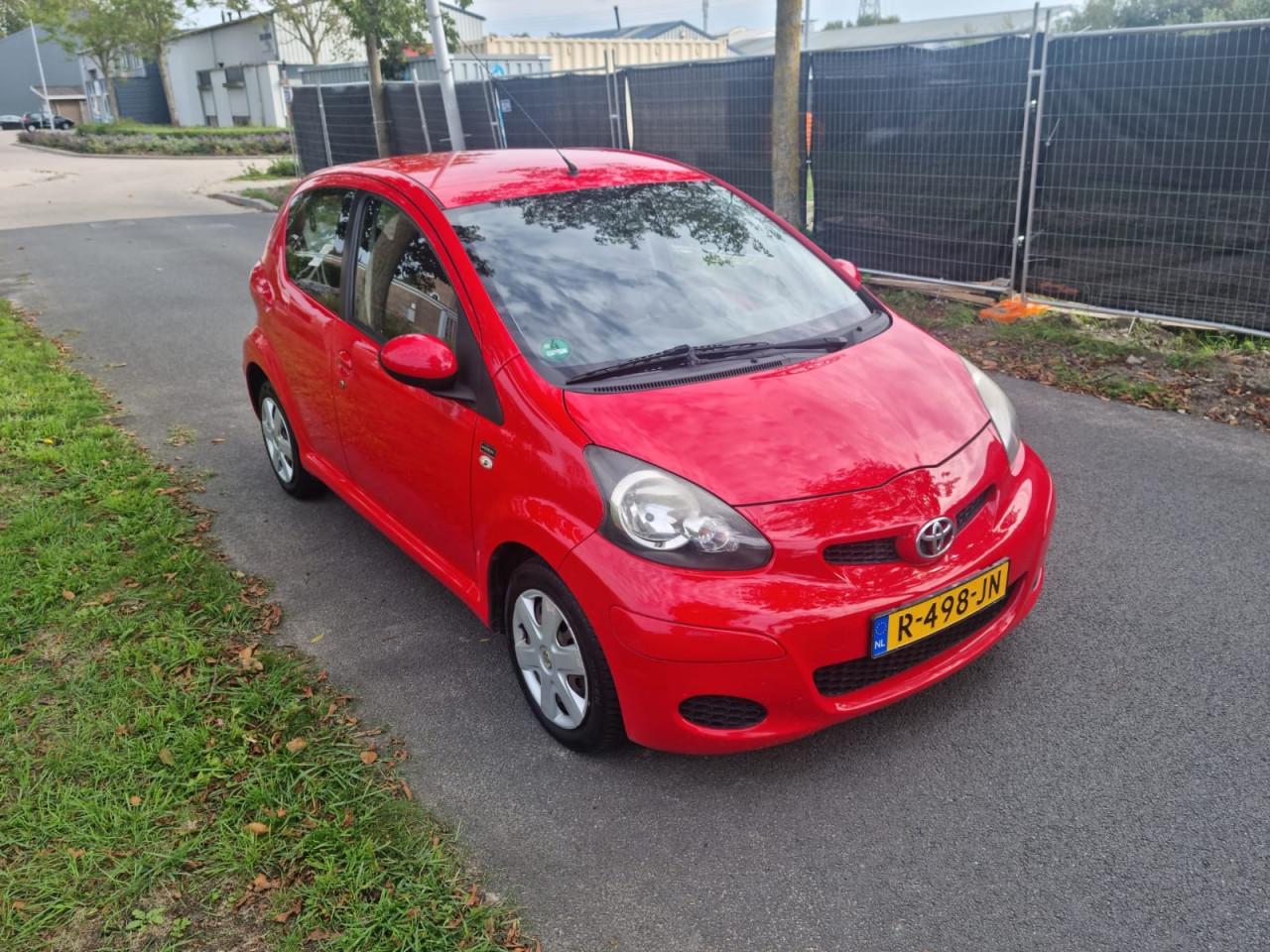 Toyota aygo 1.0i automaat 5 deurs heel mooi 150.000km apk 10-2027