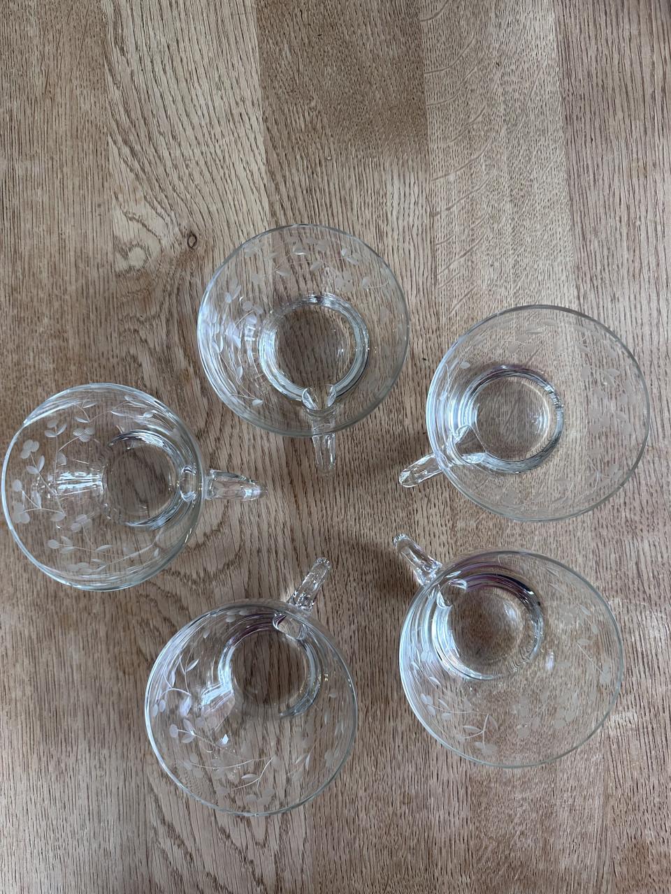 5  bowl glazen voor €2,50
