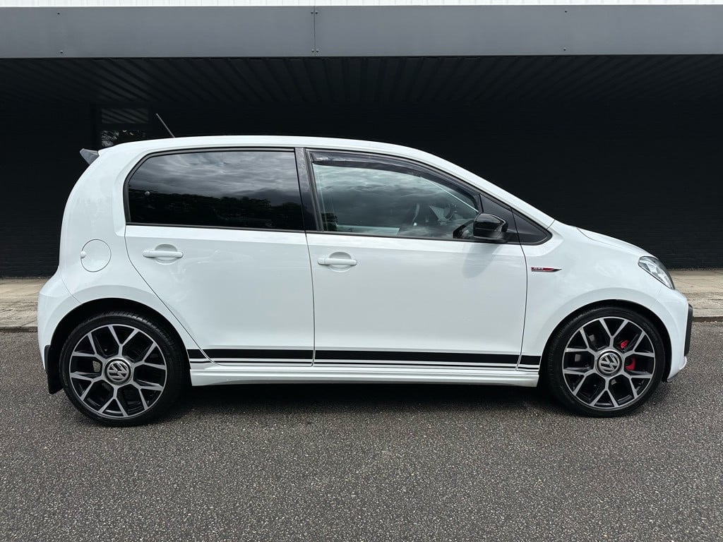 Volkswagen UP! gti // carplay // android auto //