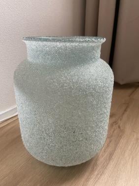 Glazen vaas - lichtblauw ca. 30 cm hoog