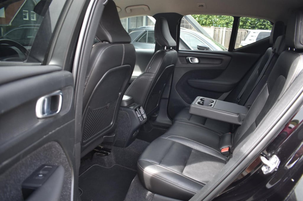 Volvo XC40 1.5 t3 leder | stuur en stoelverwarming | camera | apple carplay