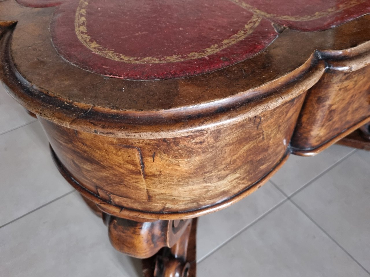 Antieke sidetable / Trumeau