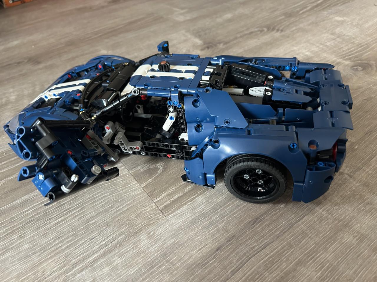 Lego Icons 42154 - Ford GT