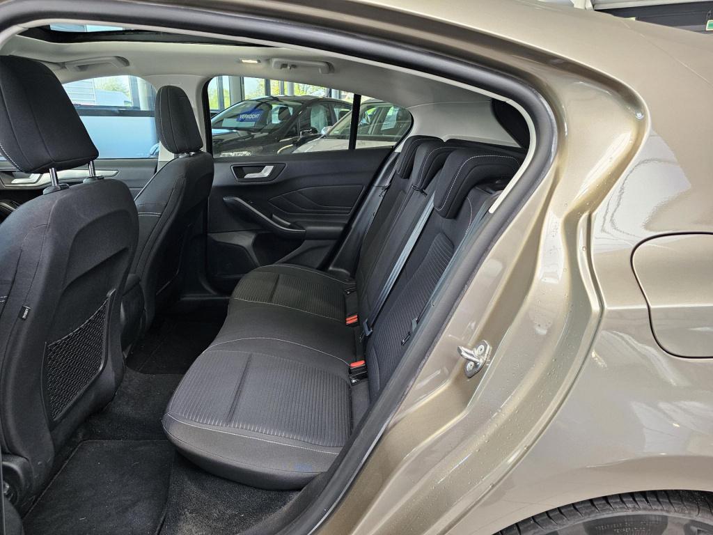 Ford Focus 1.0 ecoboost titanium business
