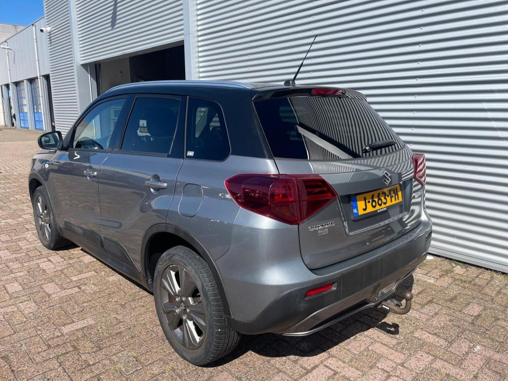 Suzuki Vitara 1.0 boosterjet select all seizoenbanden|afneembare trekhaak