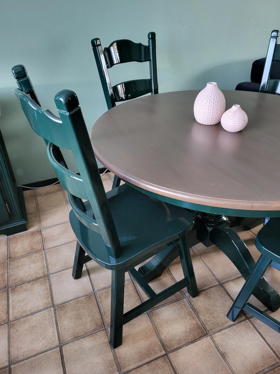 Eetkamer set vol eiken in antiek groen