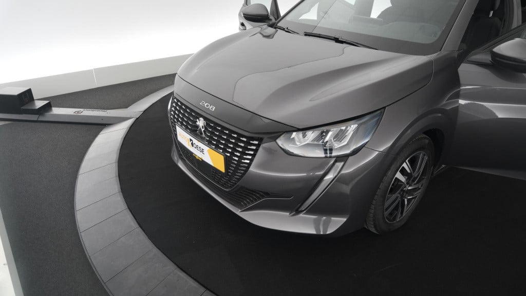 Peugeot 208 puretech 100 eat8 allure | camera | apple carplay | navigatie |