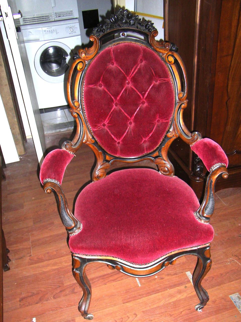 Gebruikte meubels ea te koop