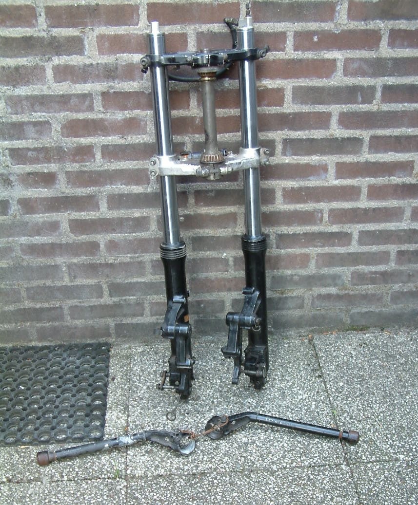 Onderdelen bol dor honda  750 -900  motorblok  tank -uitlaat -kappen enz