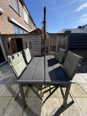 Moderne aluminium tuinset – tafel + 4 verstelbare stoelen incl. kussens