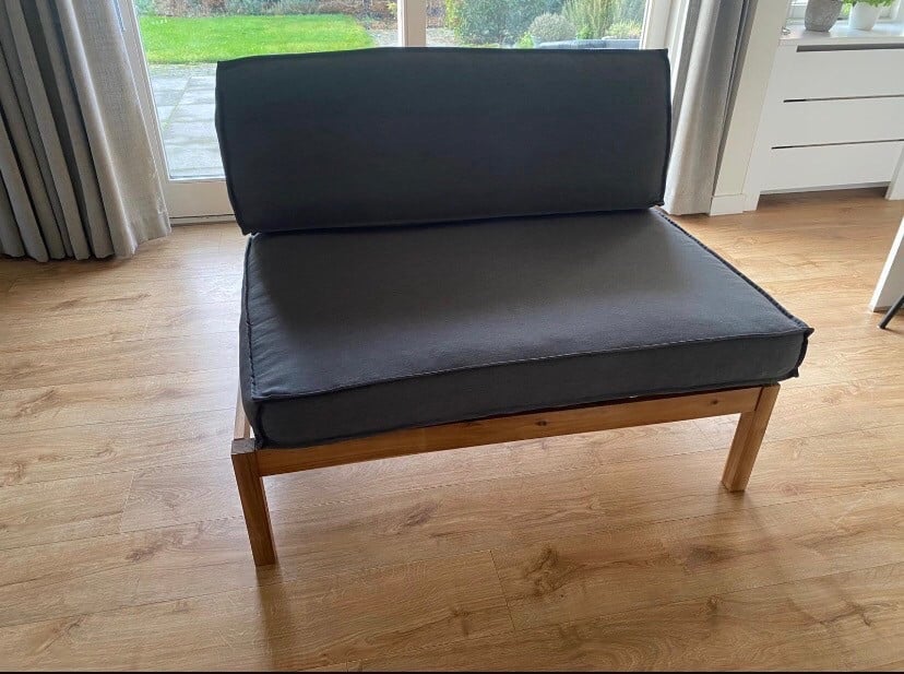 Tuinbankje te koop!