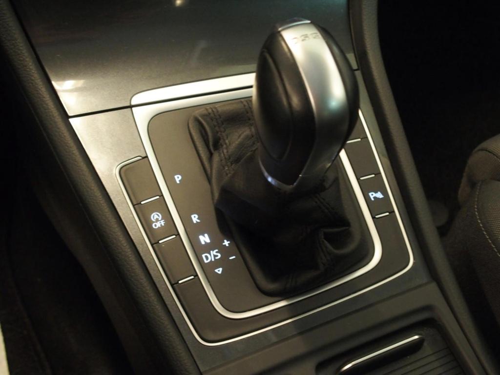Volkswagen Golf 1.0 tsi comfortline business|stoelverwarming|all season ban