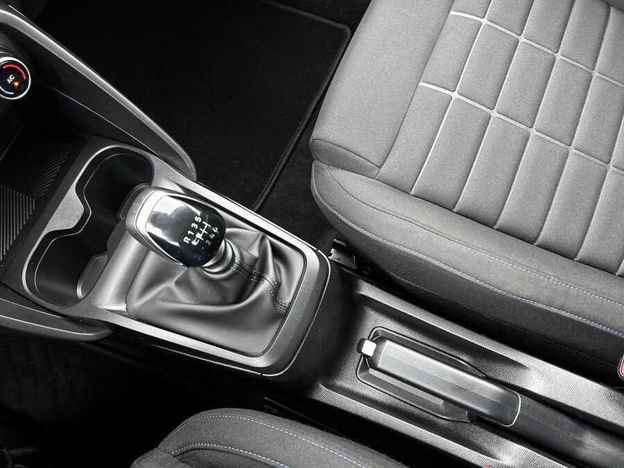 Citroen C3 turbo 100pk plus | rijklaar | apple carplay | 17" wielen | dakra