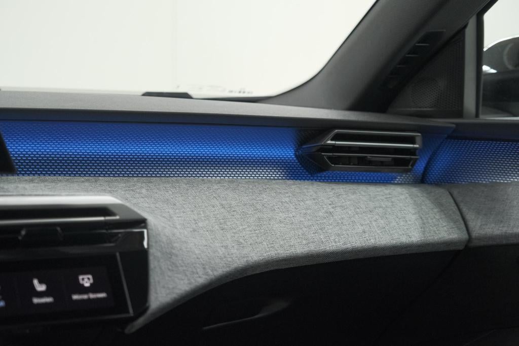 Peugeot 3008 1.2 hybrid 136 gt | elektrische kofferklep | camera | adaptiev